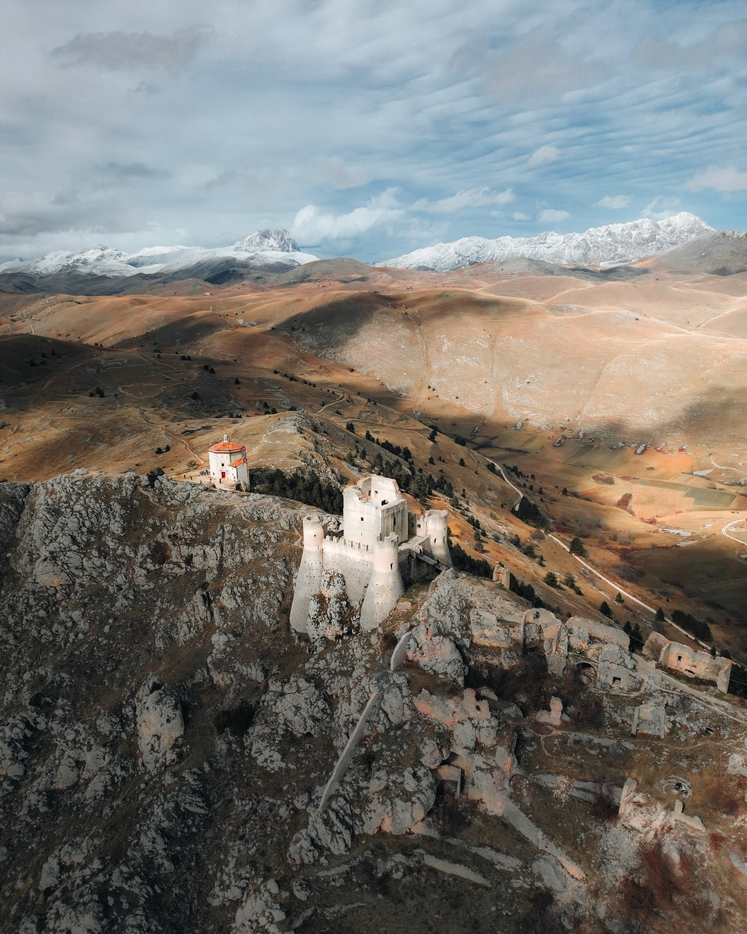 Paesaggio Rocca Calascio Drone